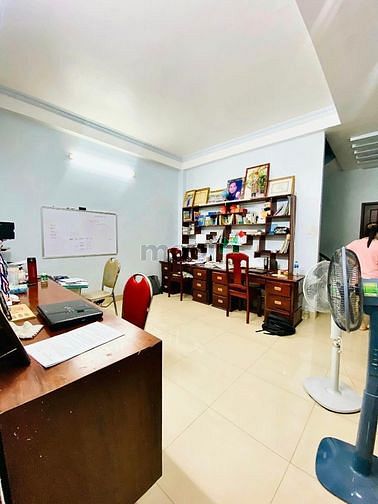 Hình ảnh Nhà Mặt Tiền D2 Lê Văn Việt Quận 9