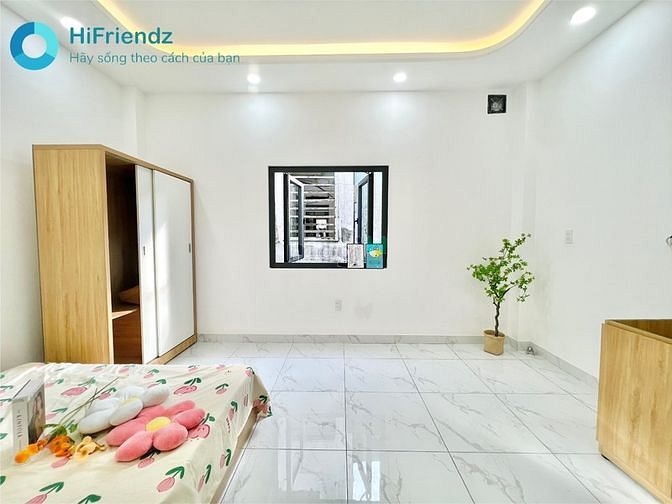 Hình ảnh Studio mới ngay Nguyễn Sơn - Ban công cửa sổ
