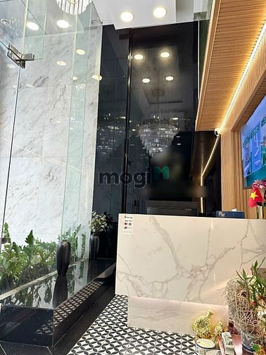 Hình ảnh Bùi Thị Xuân - Ngang 7m / 850m² Sử Dụng - Có thang máy