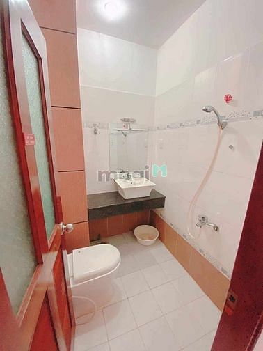 Hình ảnh TẠI QUẬN 1 CĂN PHÒNG FUUL NỘI THẤT .Đầy Đủ Thứ Bạn Muốn