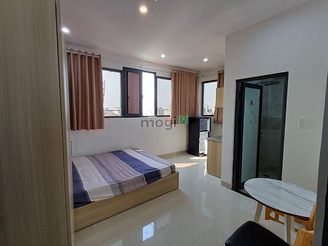 Hình ảnh Căn Hộ Full Nội Thất Ban Công Mặt Tiền Khánh Hội