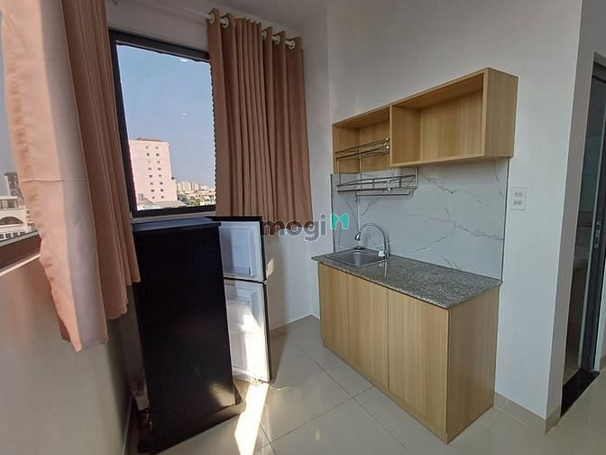 Hình ảnh Căn Hộ Full Nội Thất Ban Công Mặt Tiền Khánh Hội