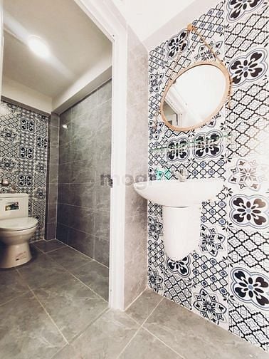 Hình ảnh Phòng thoáng mát 477 Lê Văn Việt, giá 3tr