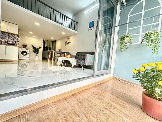Hình ảnh Duplex Không Giới Hạn Người Ở Sát Ngã Tư Hàng Xanh