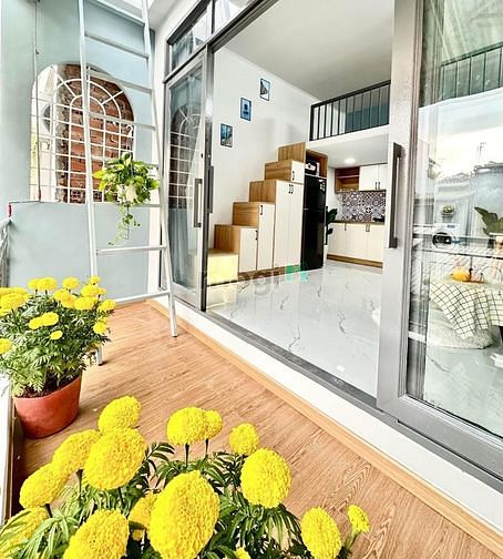 Hình ảnh Duplex Không Giới Hạn Người Ở Sát Ngã Tư Hàng Xanh