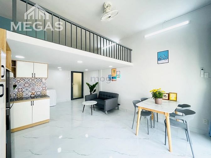 Hình ảnh Duplex Không Giới Hạn Người Ở Sát Ngã Tư Hàng Xanh