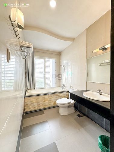 Hình ảnh Mb6623 nạp rút nhanh chóng bancon FULL NT mới 100%,có view ở khu Phú Mỹ Hưng Cresent Mall