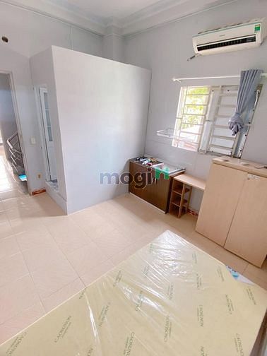 Hình ảnh Phòng ban công 160 Nguyễn Văn Quỳ, giá 3tr5