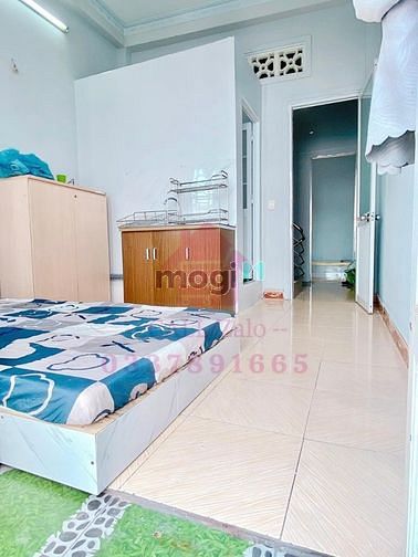 Hình ảnh Phòng ban công 160 Nguyễn Văn Quỳ, giá 3tr5
