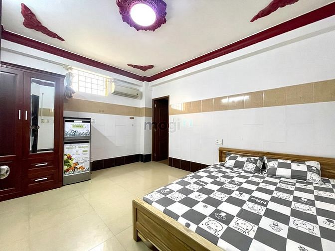 Hình ảnh CHDV Ngay Vòng xoay Công trường Dân Chủ, Vincom Plaza 3/2