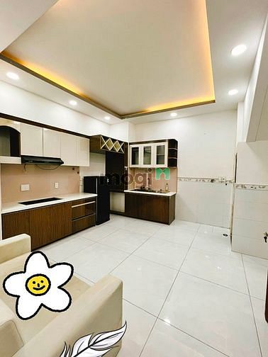 Hình ảnh Căn Hộ Quận 10 - Tách Bếp riêng Thoáng Mát - Đường Cách Mạng Tháng 8