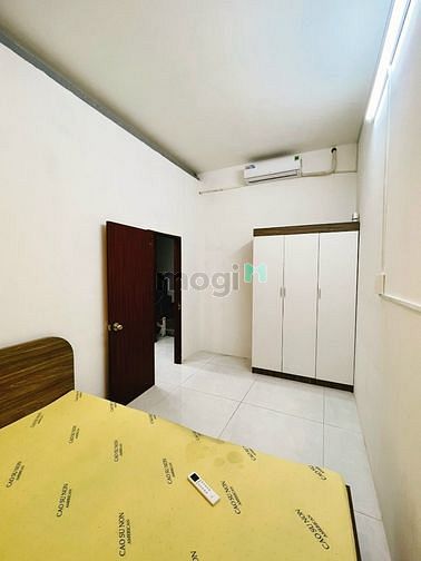 Hình ảnh Căn Hộ Quận 10 - Tách Bếp riêng Thoáng Mát - Đường Cách Mạng Tháng 8