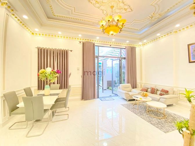 Hình ảnh Cần Bán Biệt Thự hẻm full nội thất Huỳnh Tấn Phát Q7