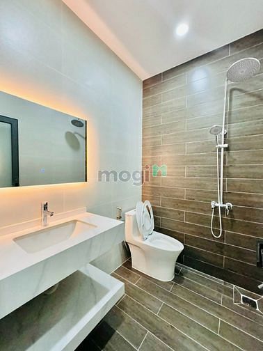 Hình ảnh CC Bán nhà HXH sát mặt tiền Quang Trung, P.12, GV, 4 x 14, giá: 6.9 tỷ