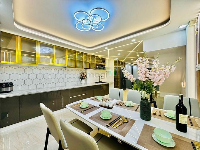 Hình ảnh CC Bán nhà HXH sát mặt tiền Quang Trung, P.12, GV, 4 x 14, giá: 6.9 tỷ