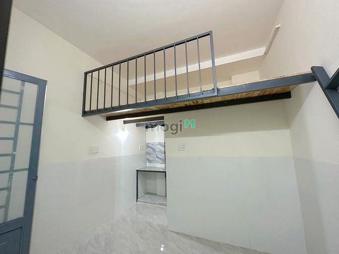 Hình ảnh Phòng 20m2, mới xây gần ĐH Văn Lang cs3, có máy lạnh, có gác
