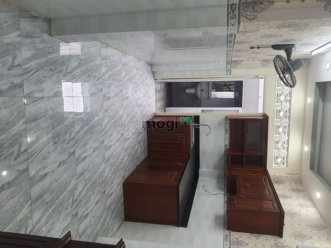 Hình ảnh 12tr  : 2Pn 3wc, 2 lầu, sân thượng,  756/79 Đoàn Văn Bơ,