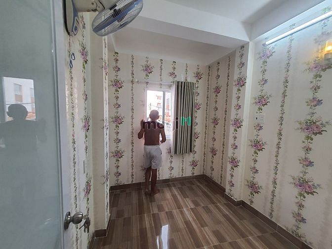 Hình ảnh 12tr  : 2Pn 3wc, 2 lầu, sân thượng,  756/79 Đoàn Văn Bơ,