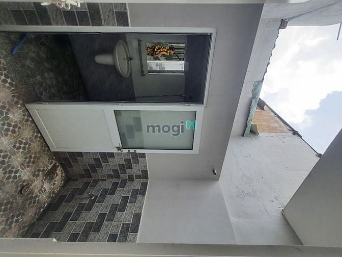 Hình ảnh 12tr  : 2Pn 3wc, 2 lầu, sân thượng,  756/79 Đoàn Văn Bơ,