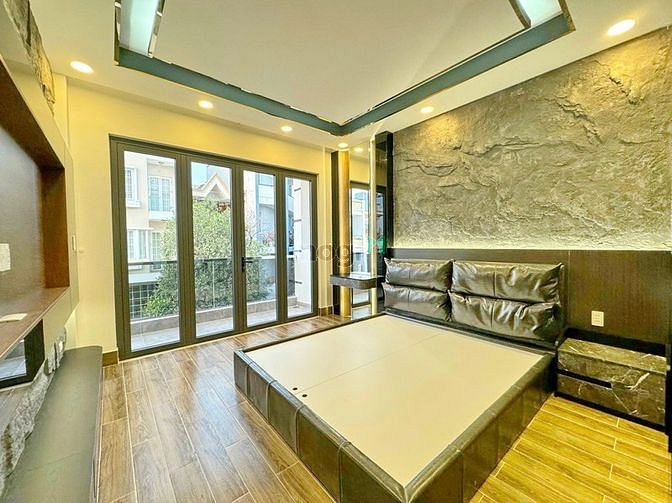 Hình ảnh Nhà 3 Lầu có thang máy cạnh trung tâm quận 7 giá chỉ 17 Tỷ