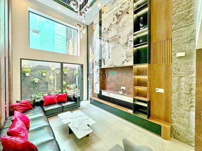 Hình ảnh Nhà 3 Lầu có thang máy cạnh trung tâm quận 7 giá chỉ 17 Tỷ
