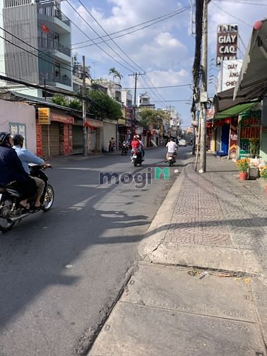 Hình ảnh Bán nhà Hẽm ba gác Phan Văn Trị, Bình Thạnh, Ngang lớn 10m, DT 100m2