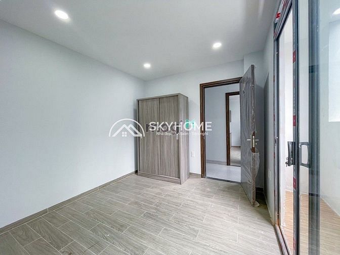 Hình ảnh Phòng ban công + đầy đủ nội thất gần LOTTE Quận 7