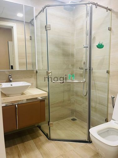 Hình ảnh Vinhomes Ba Son 79m, View Bitexco, 26tr/tháng, có bồn tắm nằm