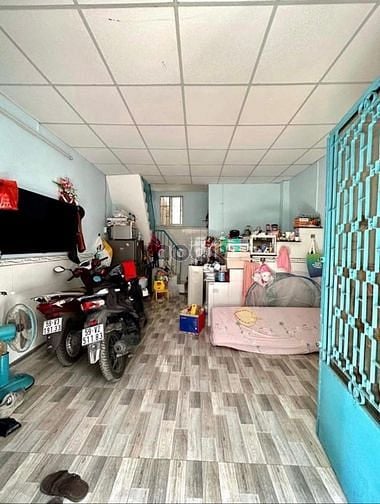 Hình ảnh 🔥🔥🔥[ 3 TỶ ] Hàng xóm LANDMARK -  84M2 - 3 tầng -  Giáp Q1