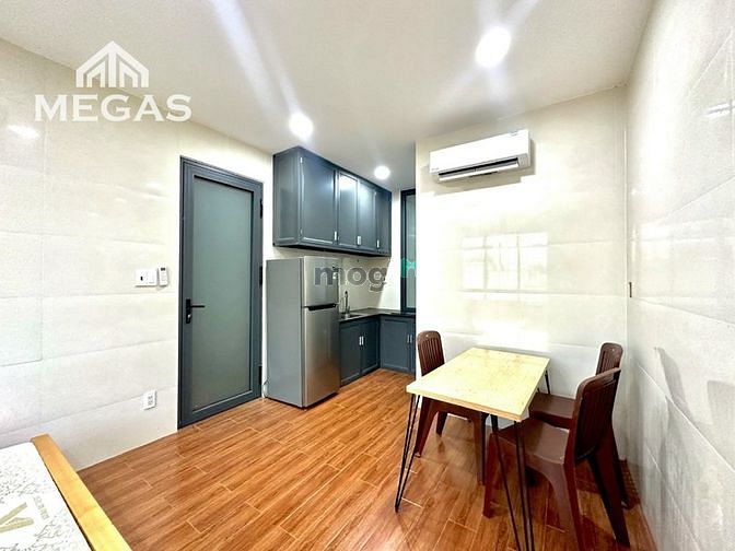 Hình ảnh Căn Hộ Full Nội Thất - Có Ban Công - Cửa Sổ lớn ngay Hà Huy Giáp