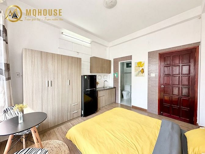 Hình ảnh CHDV balcon mới 100% ngay phố ẩm thực Phan Xích Long