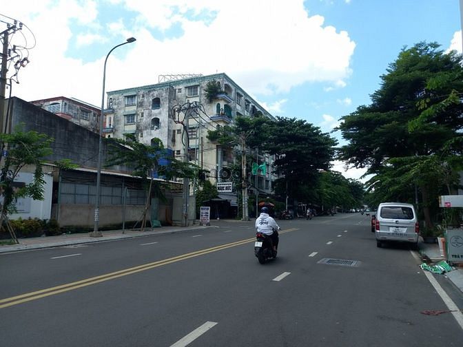Hình ảnh Cần cho thuê mặt bằng 23m2 có vỉa hè 9 tr/th Nguyễn Giản Thanh, Q10