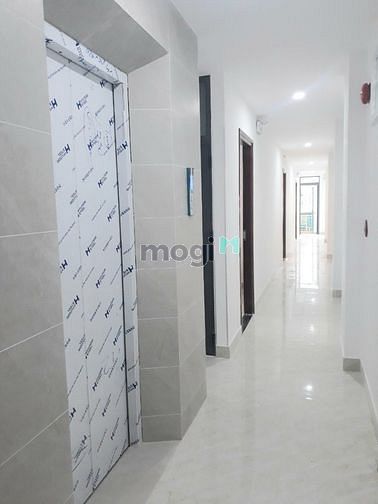 Hình ảnh Chdv mới 1pn bancol - full nt - thang máy - hầm xe gần chợ Bà Chiểu