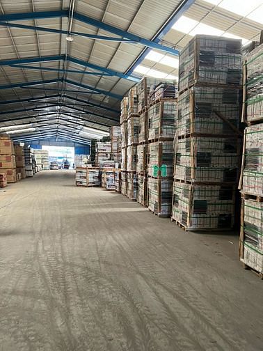 Hình ảnh Cho thuê kho 2400m2 đường Hồ Văn Long