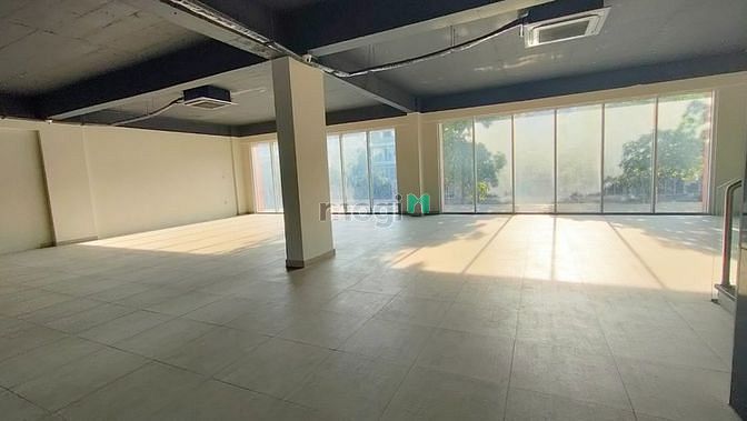 Hình ảnh Cần Bán Gấp Cặp Căn Shophouse Nguyễn Cơ Thạch - Hầm - Trệt - 4 Lầu