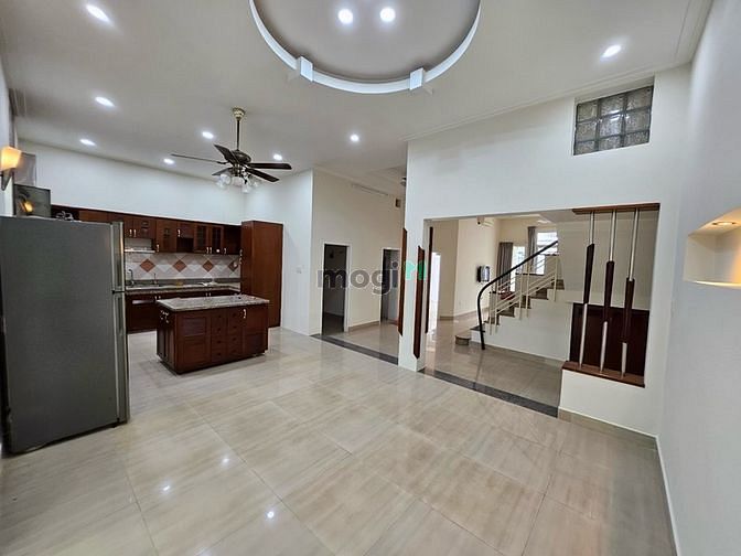 Hình ảnh Cho thuê Biệt thự Nam Thiên, Phú Mỹ Hưng, 50 triệu/tháng