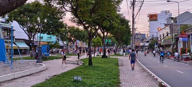 Hình ảnh Đất mặt tiền kinh doanh Kênh nước Đen- Lê Thúc Hoạch