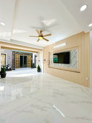 Hình ảnh Siêu phẩm Villa Lê Văn Quới 8x9 4 lầu 4 phòng ngủ