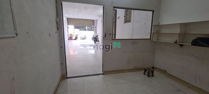 Hình ảnh Xưởng 1/ ql 1a, An Phú Đông  - Dt: 5×23m - Giá 9tr - xe container