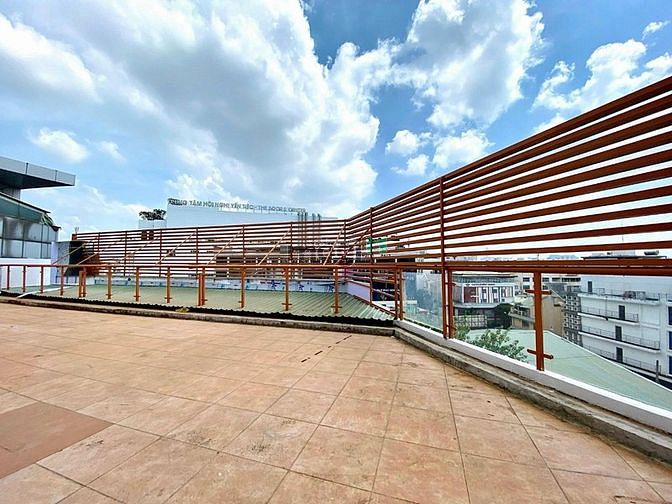 Hình ảnh Cho thuê Tòa nhà mặt tiền đường Út Tịch - DTSD 1200m2