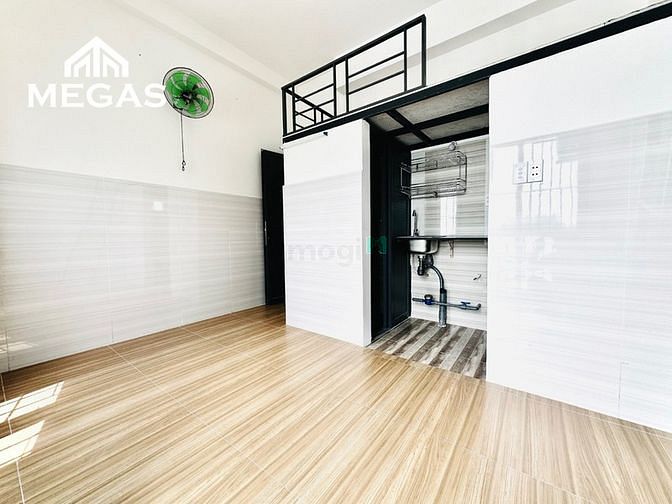 Hình ảnh Phòng Ban Công riêng - sau lưng Công Viên Phần Mềm Quang Trung