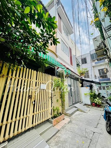 Hình ảnh Nhà HXH Ngay TTTM CTPlaza BinhThanh,52m2 3Tang3PN -Giảm còn 6T79 TL