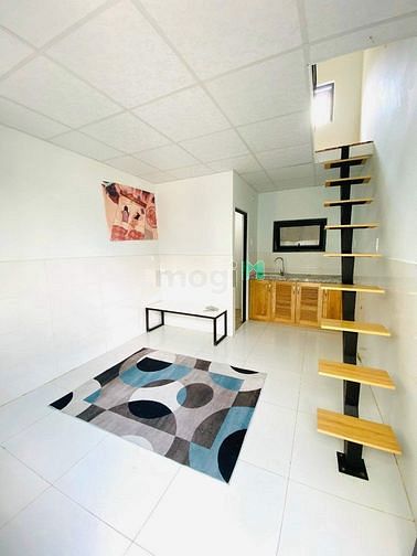 Hình ảnh GÁC LỬNG CỬA SỔ LỚN Ngay chợ Lý Phục Man, Rộng 35m2