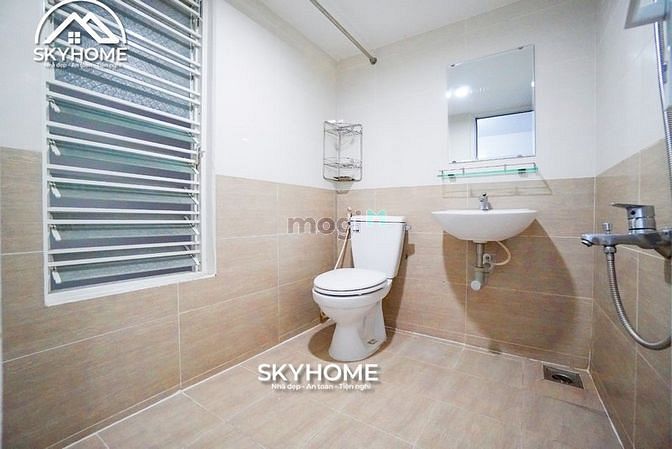 Hình ảnh Trống sẵn phòng 38m2 - cửa sổ lớn