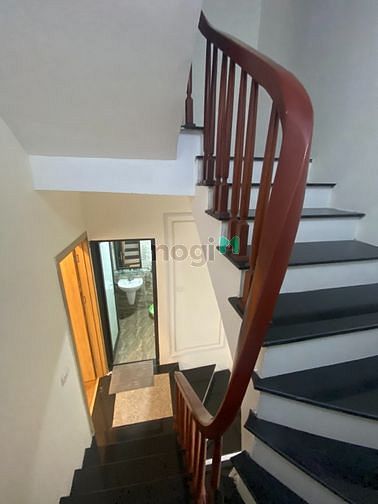 Hình ảnh Bán Nhà 5 Tầng Lô Góc Gần Chợ Tư Đình Đường Thông Ô tô, Kinh Doanh Tốt
