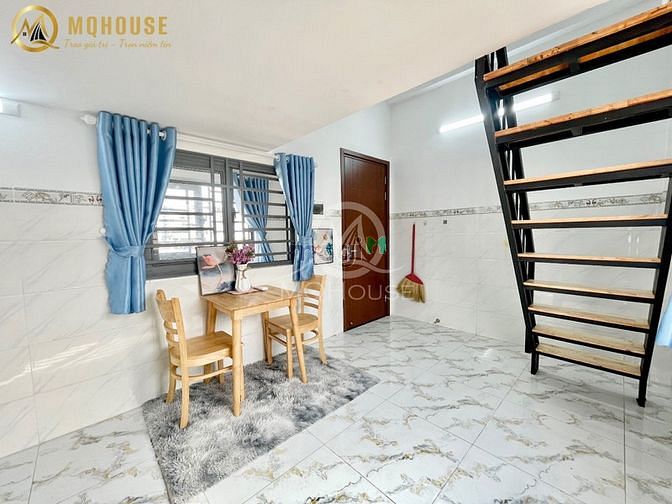 Hình ảnh Duplex cửa sổ trời full nội thất nhà mới xây ngay gần Đầm Sen