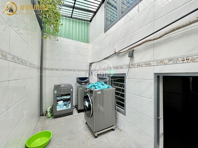 Hình ảnh Duplex cửa sổ trời full nội thất nhà mới xây ngay gần Đầm Sen