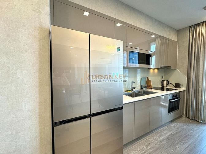 Hình ảnh Chuyên Cho Thuê Căn 2PN VinHomes Golden River - Ba Son Quận 1
