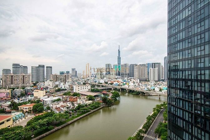 Hình ảnh Chuyên Cho Thuê Căn 2PN VinHomes Golden River - Ba Son Quận 1