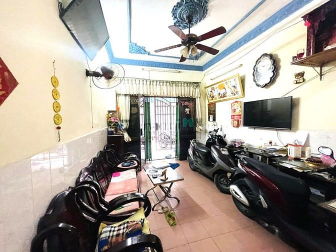 Hình ảnh Cần bán nhanh căn nhà 5 tầng ô tô đổ cửa gần cầu chà và 49m2